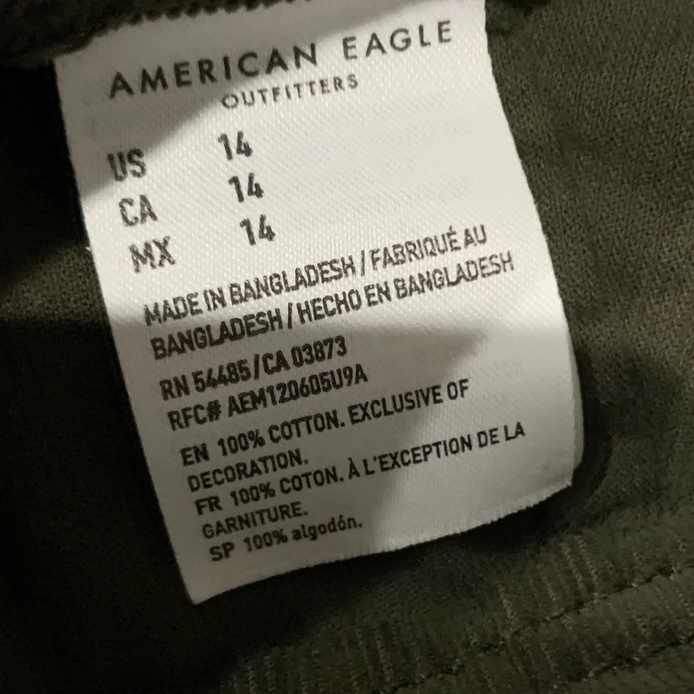 American Eagle Outfitters Women's Dark Green Mini Skirt